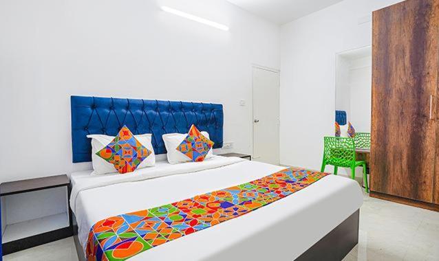 Hotel Sunroof Suites Бангалор Екстериор снимка